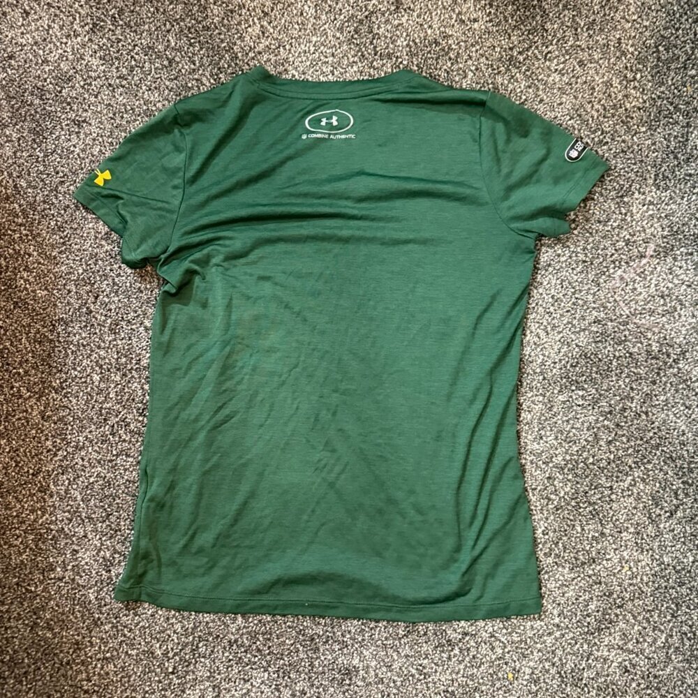 Under Armour Combine Authentic 🏈Green Bay Packers🏈 v-neck Heatgear T-shirt - Picture 2 of 5